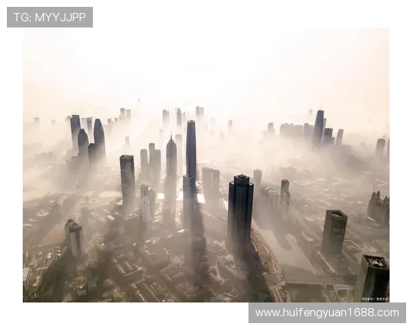 《迷雾》：当现实的迷雾吞噬一切，真相是否还能显露？